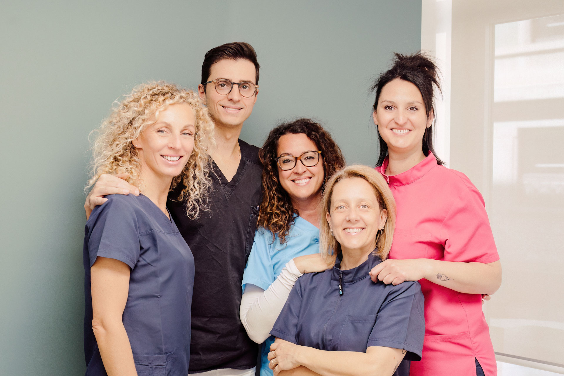Foto di gruppo dello Studio dentistico Sambri Santarpia